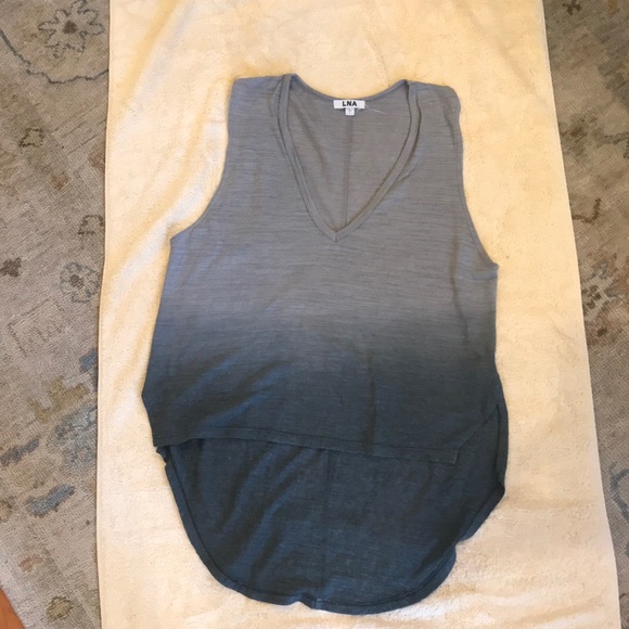 Grey-ish green gradient tank - Picture 2 of 5